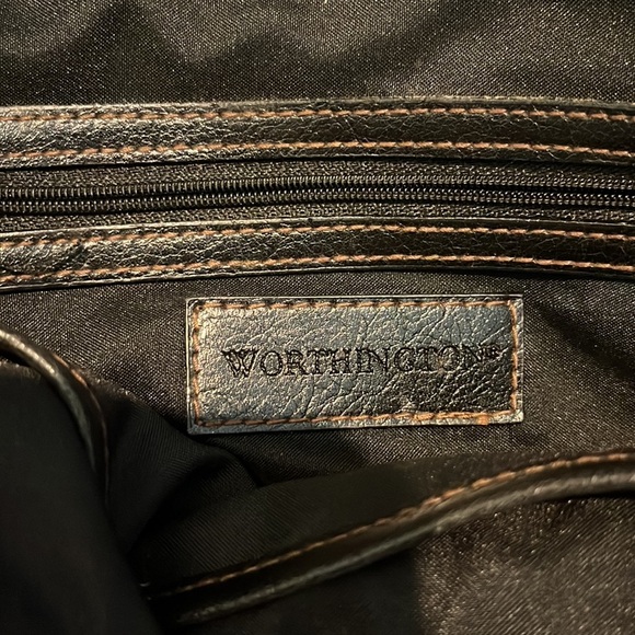 Worthington  genuine leather handbag  EUC black/ silver accents   11.5”x 6”x 2” - Picture 8 of 10